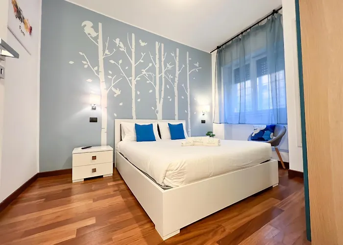 Unique House - 3 Bedrooms & 2 Bathrooms With 4 Beds - 100 Meters To The Metro A